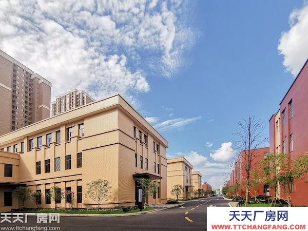 两路、回兴 标准厂房 出租出售，50年产权，可安行车