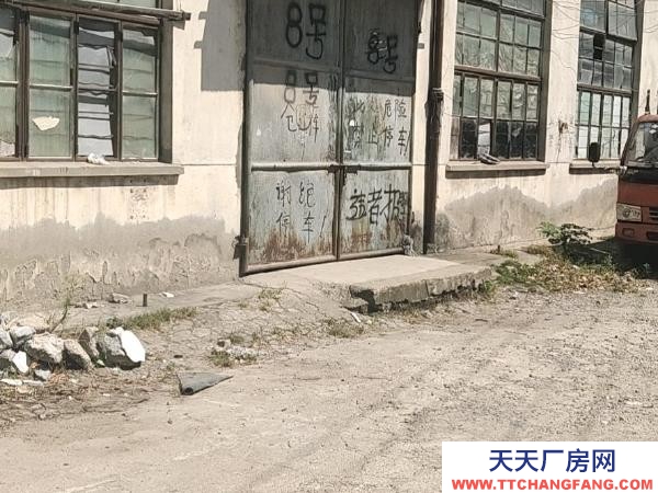 南京市雨花台区 安德门地铁站附近交通便利有公交车站