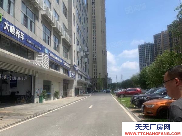 长沙市天心区   南城高性价比 卸货平台 物流方便 仓库地少了一楼 进挂车