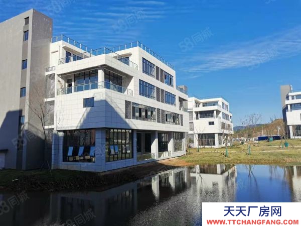 长沙市开福区青竹湖380平现房厂房，带货梯，可办公可仓库