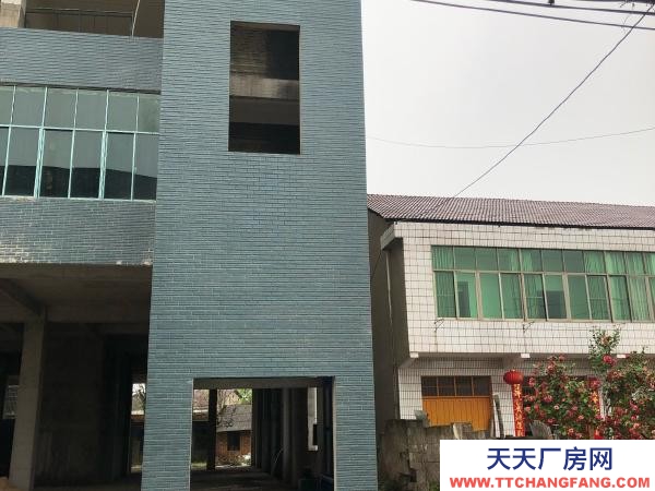 益阳市赫山区 房子为新建房，在兰溪路口旁边