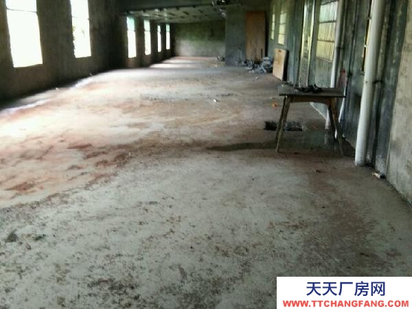 益阳市南县区瑞丰商贸城附近 仓库 800平米