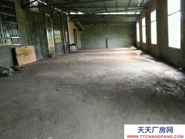 益阳市南县区瑞丰商贸城附近 仓库 800平米