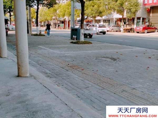 常德市汉寿县 此房也可以做仓库，也可以门面经营