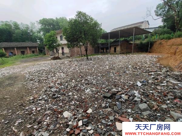 衡阳市蒸湘区 2000平方（+场地）价格面谈