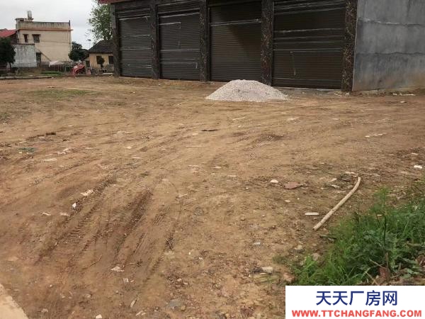 湘潭市湘乡市 一二楼都可出租，交通方便，育才过来1500百米