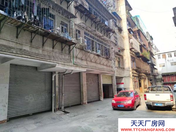 郴州市苏仙区 非中介，文化路秀水巷苏仙区粮油公司共8个仓库，可单间旺铺出租