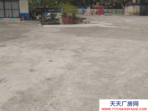 张家界市永定物资仓库 国际建材城对面，场地宽敞。