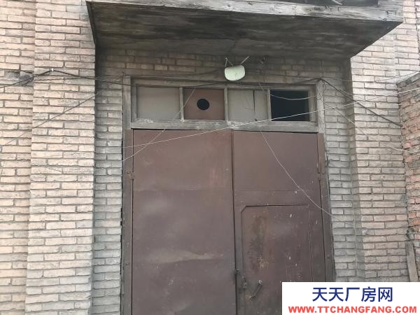 石嘴山市惠农物资仓库 多间面积不等库房出租多间面积不等库房出租